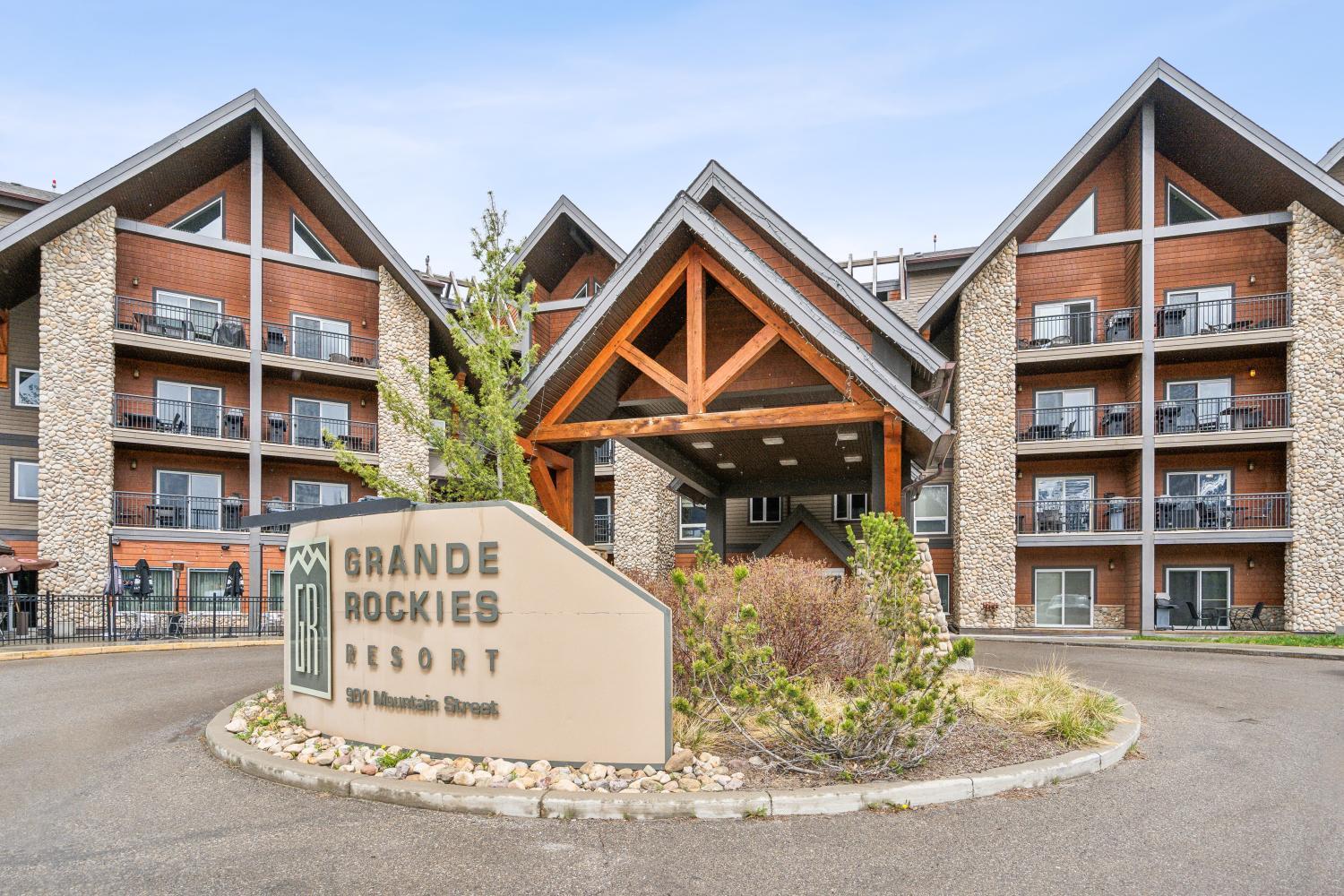 Cozy One Bedroom Condo With Indoor Pool And Hottub Canmore Exterior foto